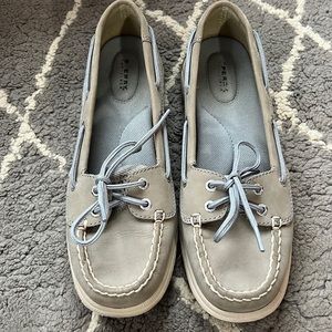 Sperry Size 8 Boat Shoes